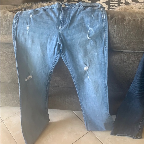 Rock & Republic Jeans 👖 - Picture 3 of 5